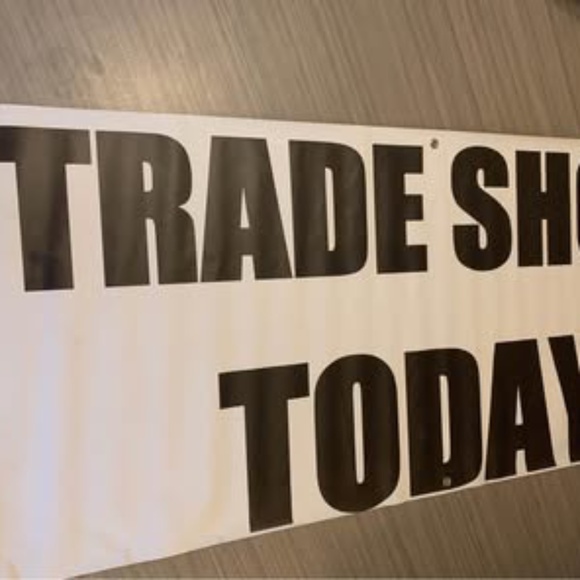 Vinyl banner with grommets - Picture 1 of 1